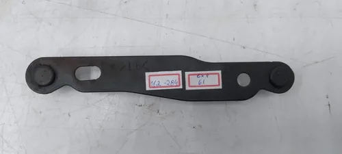 Suporte Guia Para-choque diant. Esquerdo Pajero Tr4 13