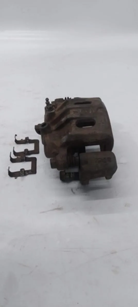 Pinça De Freio Dianteiro Direito Mitsubishi Pajero Sport 05